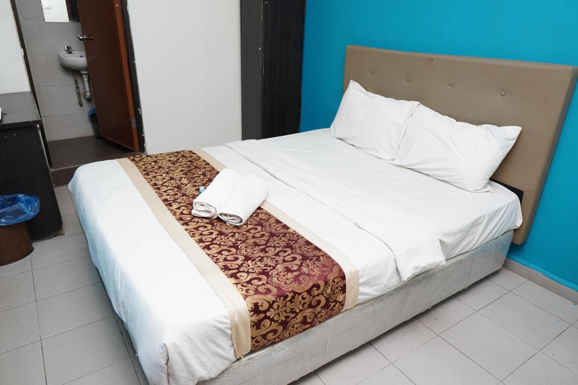 Hotel Shri Putiri Pasir Gudang Extérieur photo